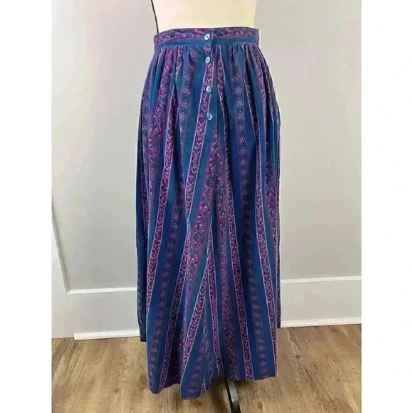 alpenblick Dresses & Skirts - Vintage 80's Womens 8 Alpenblick Maxi Skirt Corduroy Buttons Floral Cottagecore